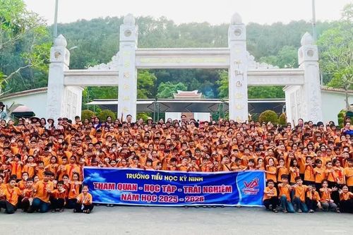 Trường phải kiểm tra gì trước khi cho học sinh đi tham quan?