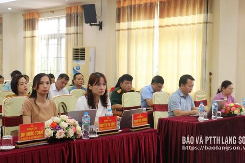 Trên 160 đại biểu được tập huấn về nghiệp vụ công tác văn thư, lưu trữ