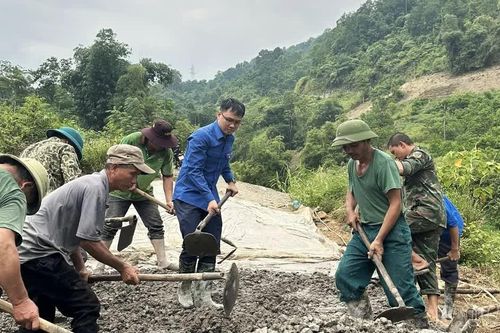 Bản Xèo huy động sức dân làm đường, triển khai 6 tuyến giao thông nông thôn trong năm 2026
