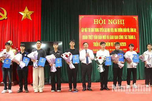 "Tiếp lửa" truyền thống cho thế hệ trẻ trên hành trình mới