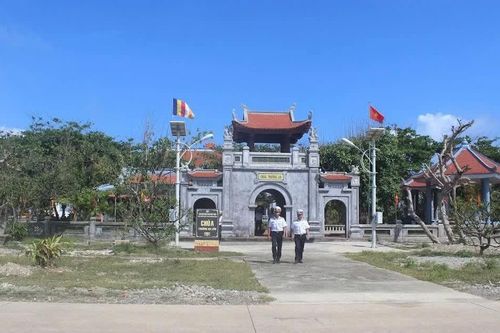 Chùa ở đảo xa - Kỳ 1: Hải trình Trường Sa, bắt đầu từ lời nguyện cầu bình an