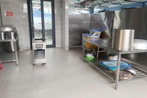 Phường Tây Mỗ dừng nhà cung cấp suất ăn trường Nguyễn Quý Đức vì chậm chia suất