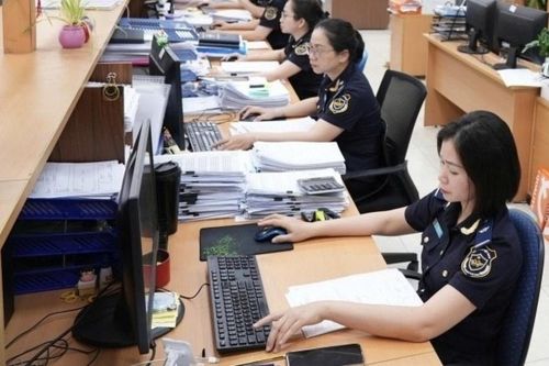 Hải quan khu vực III: Thu ngân sách vượt 65.200 tỷ đồng, thông quan tăng trưởng 2 con số