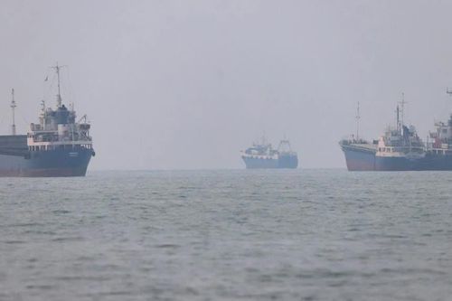 Iran mở rộng vùng cấm hàng hải gần eo biển Hormuz