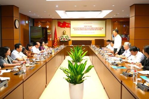 Công bố quyết định kiểm tra của Ban Thường vụ Đảng ủy Quốc hội đối với Ban Thường vụ Đảng ủy Ủy ban Pháp luật và Tư pháp