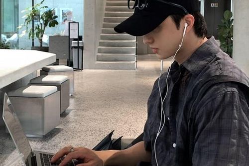 Khởi nghiệp với mức lương 2,7 triệu đồng/tháng, người đàn ông mua căn hộ 2 phòng ngủ, trả hết nợ và tích lũy gần 3 tỷ: Bí quyết là gì?