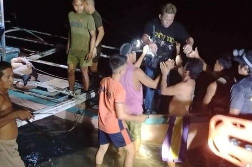 Phà chở 130 người bốc cháy ngoài khơi, ít nhất 5 người thiệt mạng, 80 người hiện vẫn đang mất tích