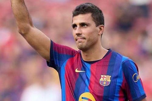 Rodri lên tiếng xin lỗi Valencia sau phát ngôn gây tranh cãi