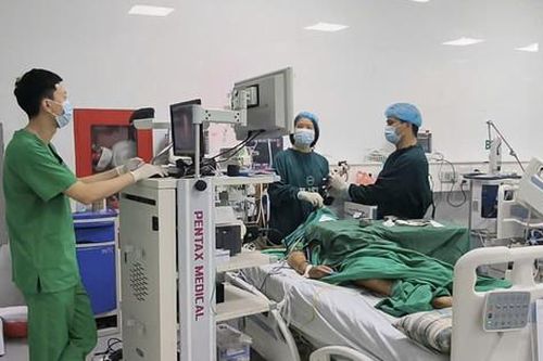 Nguy kịch do tự ý dừng thuốc điều trị viêm gan B