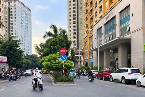 Cắm chốt tại điểm nóng, ngăn tái diễn vi phạm trật tự đô thị