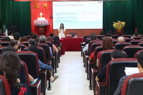 Phường Phú Diễn hỗ trợ hộ kinh doanh cập nhật chính sách thuế