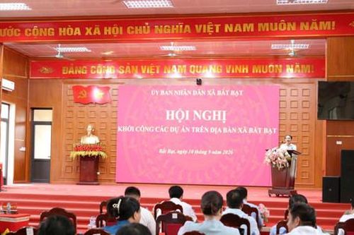 Bất Bạt: Khởi công đồng loạt 10 dự án với tổng vốn 322 tỷ đồng