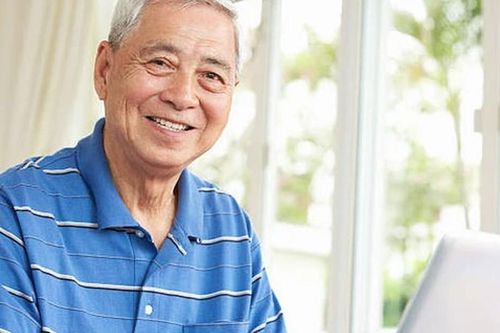 Nghỉ hưu 10 năm tôi mới hiểu: Muốn tuổi già ung dung, có 4 điều phải chuẩn bị từ sớm