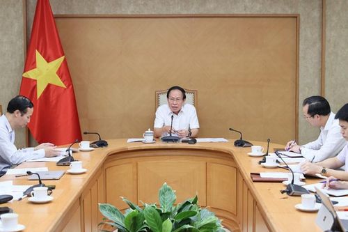 Phó Thủ tướng chỉ đạo khẩn về tình trạng thiếu sách giáo khoa cục bộ