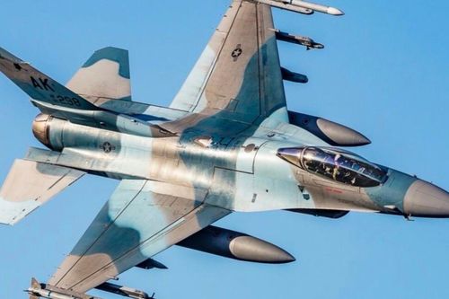 Tiêm kích F-16 Ukraine chạm giới hạn của vũ khí phương Tây