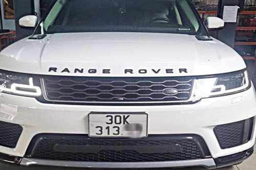 Điều bất thường từ chiếc Land Rover màu đen mang biển số 30K-313.XX
