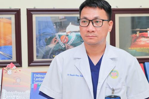 Giám đốc Bệnh viện E lên tiếng sau phản ánh bệnh nhân 'kẹp tiền' để được xạ trị sớm