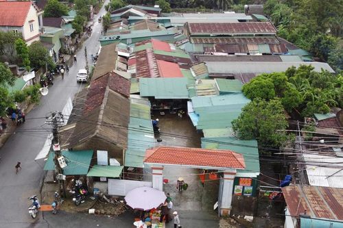 Chợ dân sinh xuống cấp, nhiều bất cập cần khắc phục