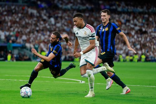Mbappe ngày càng cô độc trong cuộc đua Quả bóng vàng