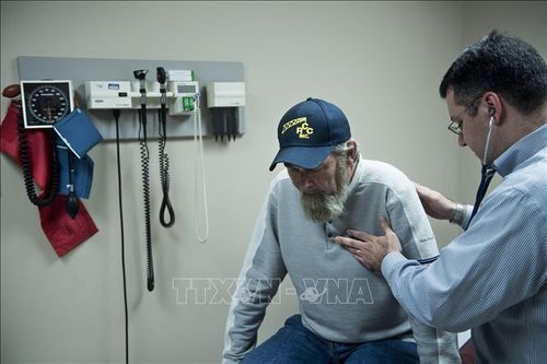 Mỹ hoàn trả 500 triệu USD cho gần 1 triệu người mua bảo hiểm Obamacare