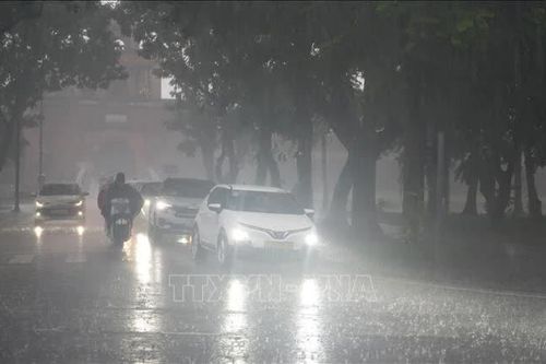 Huế cảnh báo lũ quét, sạt lở đất tại 16 xã, phường do mưa lớn