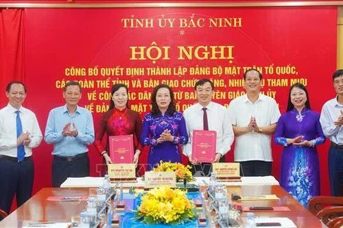 Công bố quyết định thành lập Đảng bộ Mặt trận Tổ quốc, các đoàn thể tỉnh Bắc Ninh