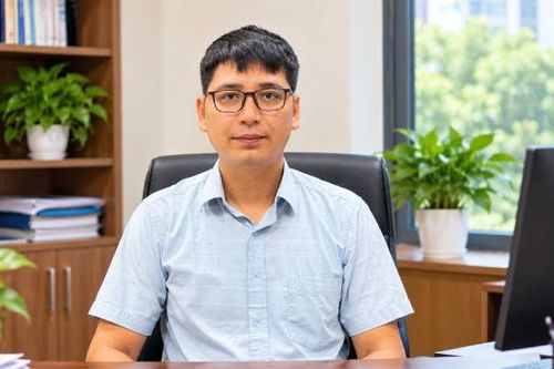 Đổi mới tư duy làm việc, ứng dụng công nghệ vào quản lý đô thị, hạ tầng