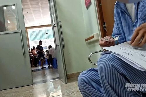 Vụ “kẹp tiền” để được xạ trị sớm tại Bệnh viện E: Những gì đang được xác minh?