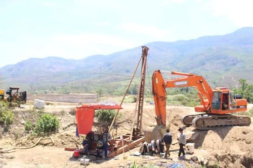 Dự án trọng điểm nối Quốc lộ 1 đến Cảng Đề Gi: Có mặt bằng đến đâu, thi công đến đó