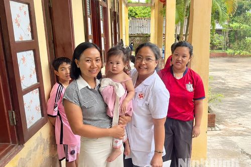Trung tâm Bảo trợ xã hội Hà Nam tiếp nhận cháu bé thuộc trường hợp cần bảo vệ trực tiếp