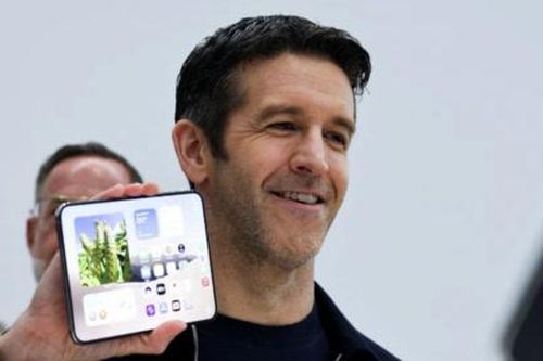iPhone màn hình gập giá khởi điểm 1.999 USD thực sự dành cho ai?