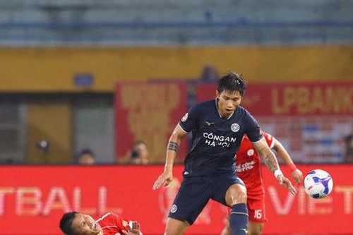 Bạo lực trở lại, V.League cần những 'cái đầu lạnh'
