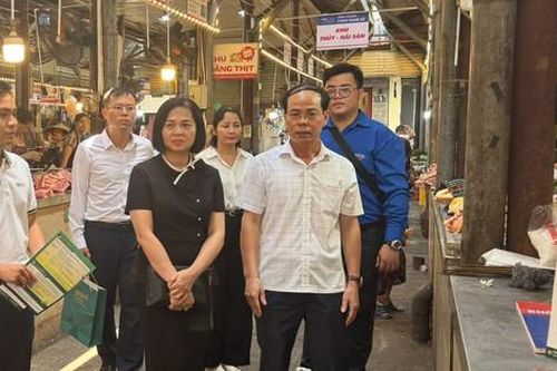 Phường Giảng Võ đưa kinh doanh số đến từng tuyến phố, gian hàng