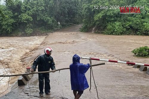 Mưa lớn gây chia cắt nhiều khu vực miền Tây Quảng Trị