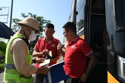 Tăng cường lực lượng, bảo đảm trật tự an toàn giao thông tại Quốc lộ 1A và 20