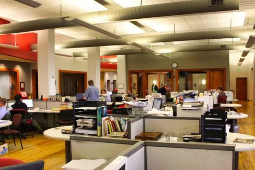 Tòa soạn nhỏ phát triển thành mạng lưới báo chí trị giá hơn 10 triệu USD