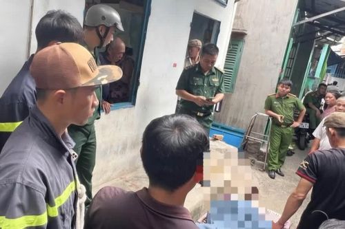 Tàu cá va chạm xuồng tại cửa biển ở Lâm Đồng, một người tử vong