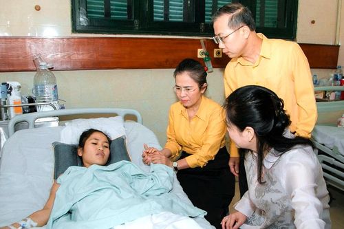 Chung tay ủng hộ hơn 2 tỷ đồng giúp cô giáo dũng cảm cứu học sinh