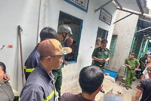 Xuồng chở 6 người va chạm tàu cá, một người dàn ông mất tích rồi tử vong