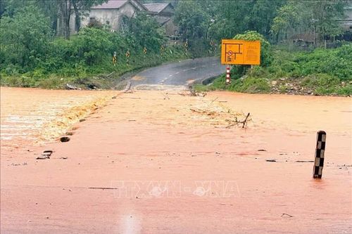 Mưa lũ gây thiệt hại tại khu vực Trung Bộ và thành phố Đồng Nai