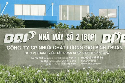 HoSE thông báo dừng xem xét hồ sơ niêm yết của một doanh nghiệp nhựa