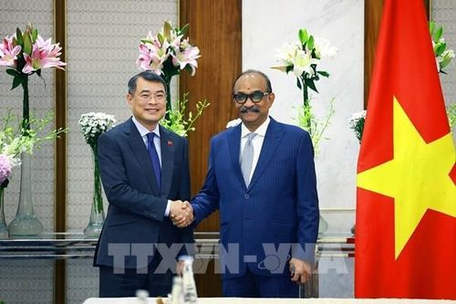 Thủ tướng Lê Minh Hưng đề nghị Tập đoàn GMR tham gia các dự án ở Việt Nam