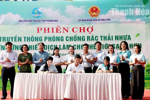 Phiên chợ truyền thông chống rác thải nhựa