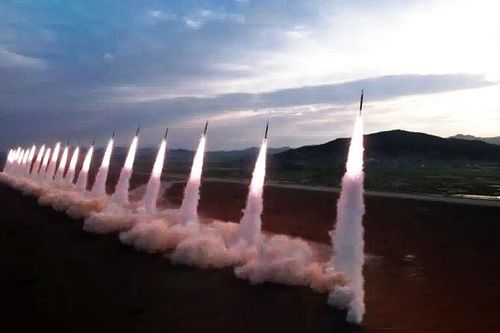 Hàn Quốc họp an ninh khẩn cấp sau khi Triều Tiên phóng tên lửa