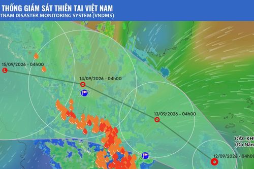 Áp thấp nhiệt đới đang di chuyển vào vùng biển Quảng Trị - Quảng Ngãi