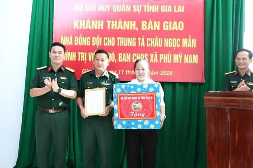 Bàn giao “Nhà đồng đội” cho quân nhân có hoàn cảnh khó khăn tại Phù Mỹ Nam
