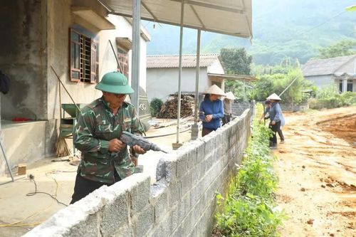 Quyết liệt bảo vệ "bìa đỏ" cho dân