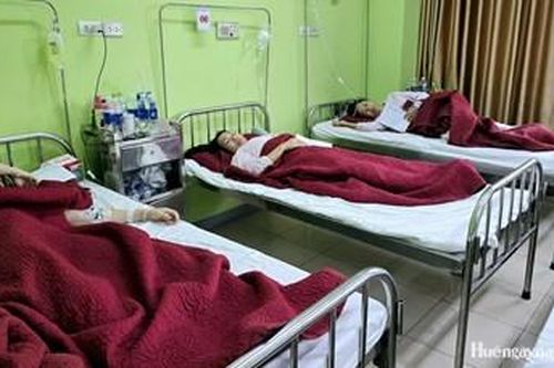 Tạm ngưng bếp ăn tập thể tại Công ty Scavi Huế để điều tra vụ nghi ngộ độc thực phẩm