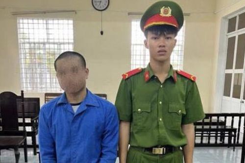Bản án nghiêm khắc cho đối tượng dùng vũ lực cướp điện thoại của trẻ em