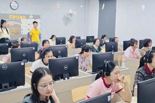Giáo viên tự tin hơn sau thời gian tự học tiếng Anh